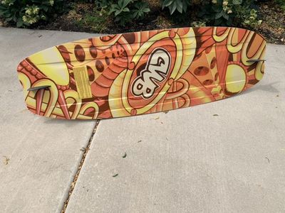 CWB 138 Wakeboard + Bindings