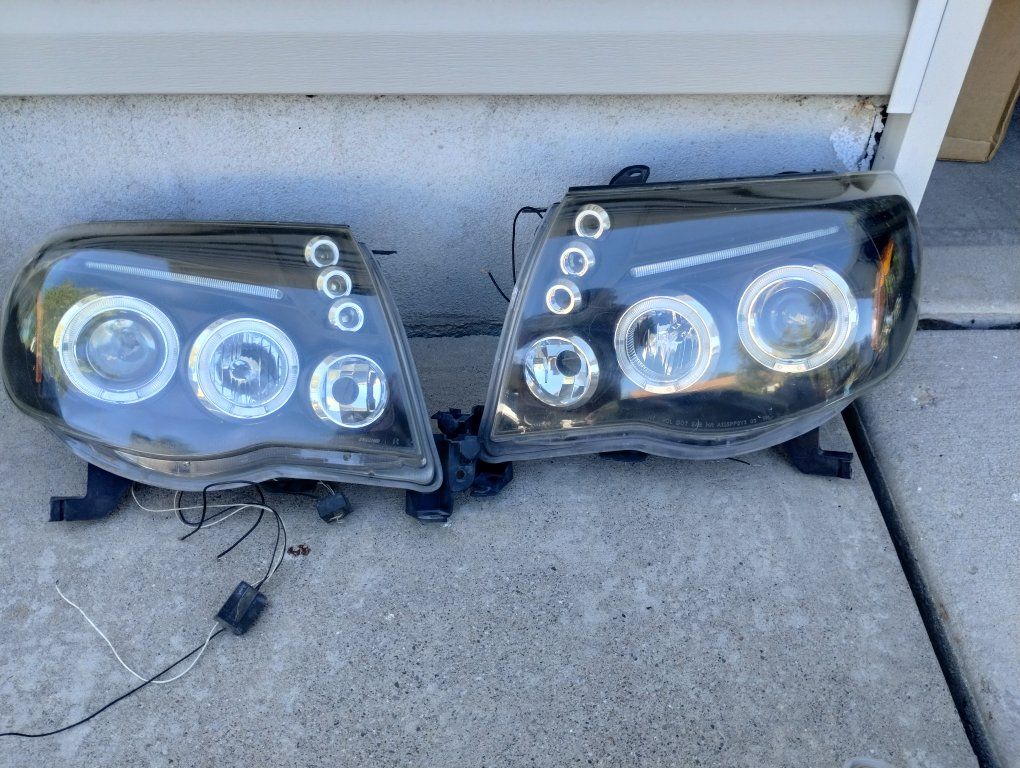 Headlight Lens for Toyota Tacoma