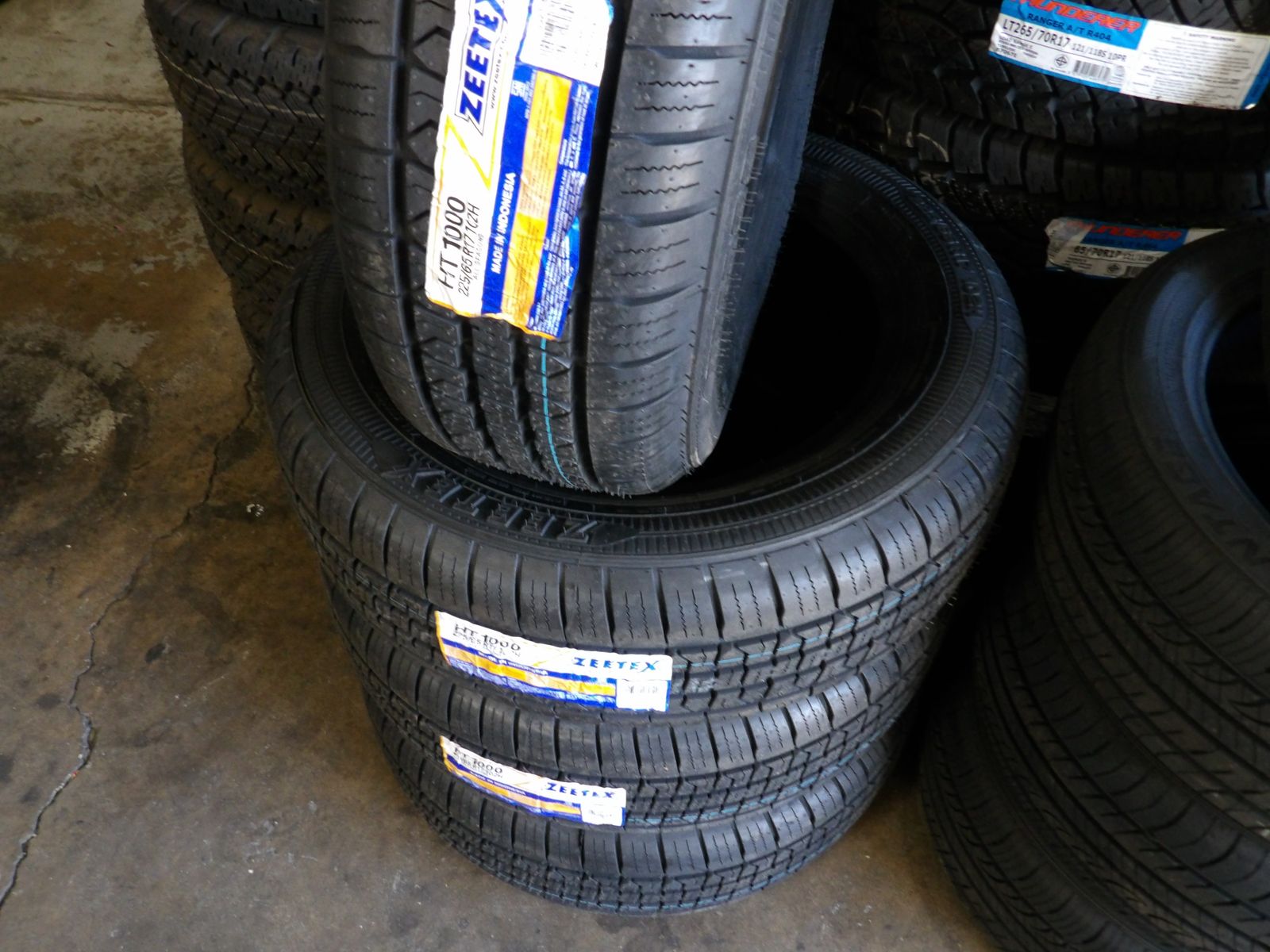 225/65R17 ZEETEX HT1000 SET OF NEW TIRES