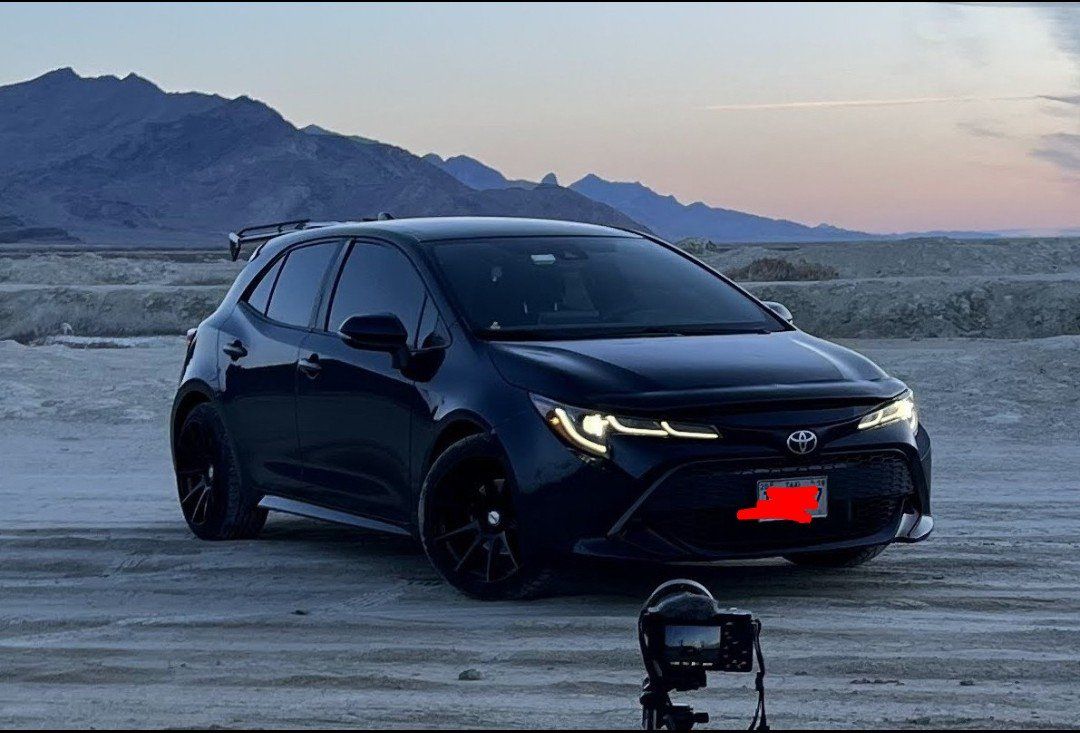 2019 TOYOTA COROLLA SE Nightshade Edition