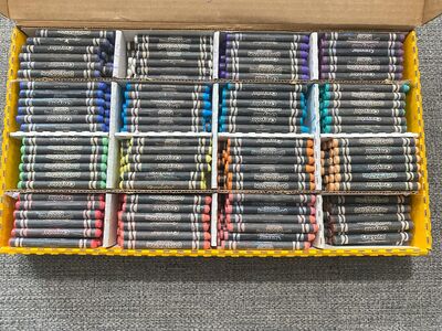 Crayola Construction Paper Crayons