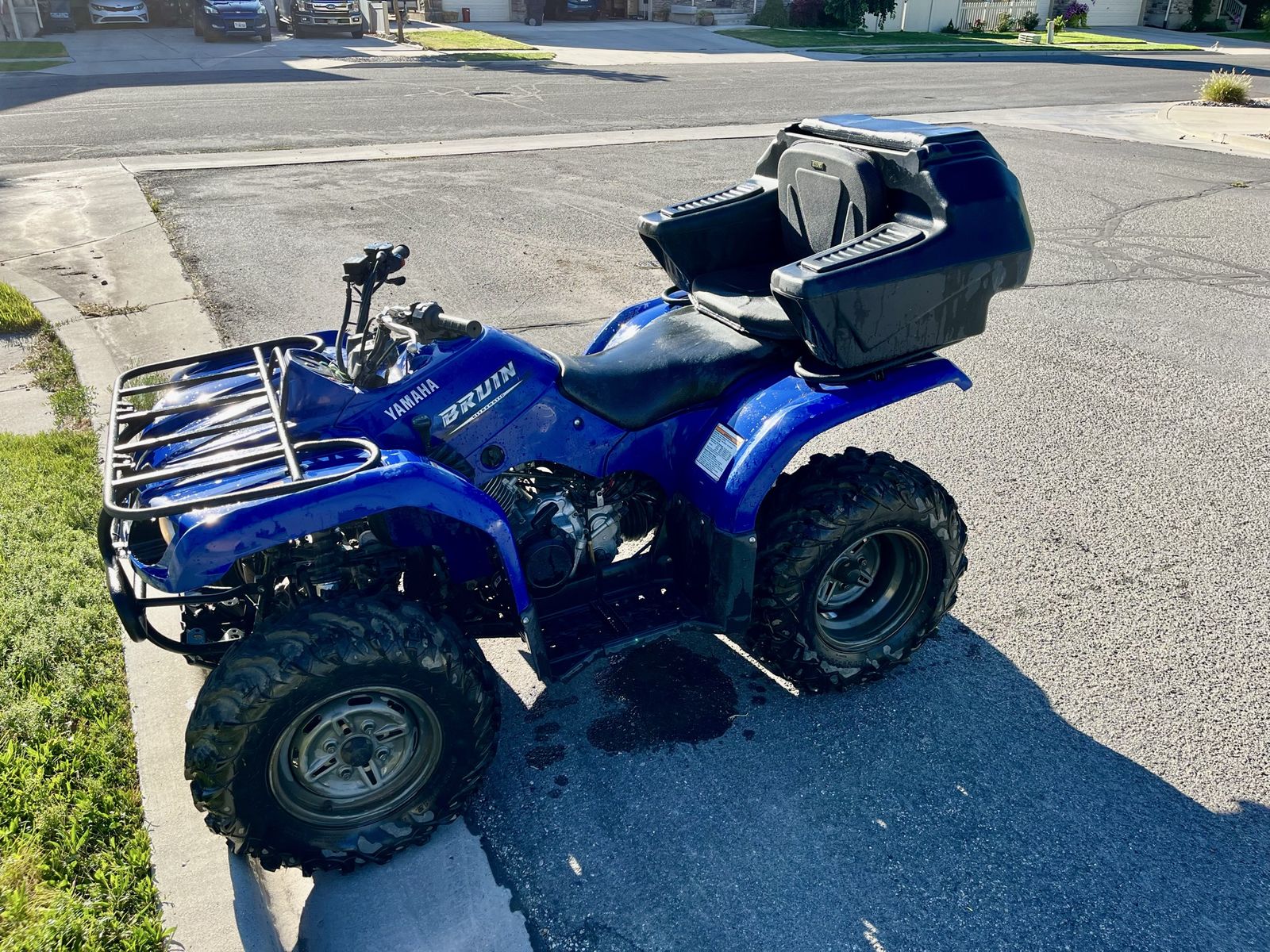 2005 Yamaha Bruin 350 4x4 ATV Quad - Blue with Rear Storage Box