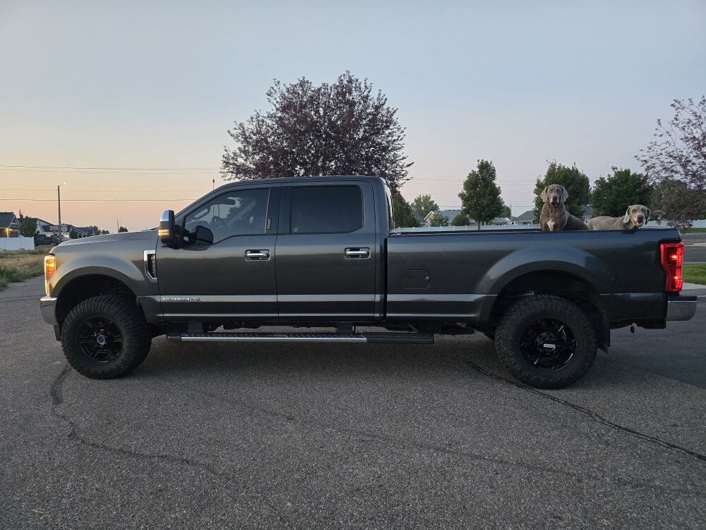 2017 Ford F-350 Super Duty Lariat