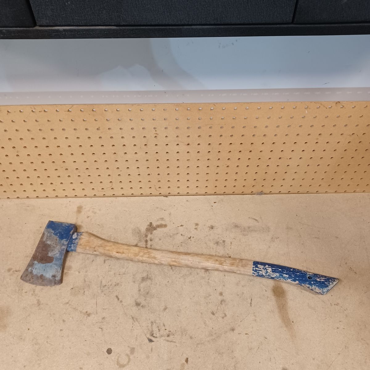 Craftsman camp axe