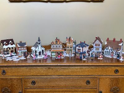 Department 56 Heritage Village CollectionDickens Village Set of 8 Buildings