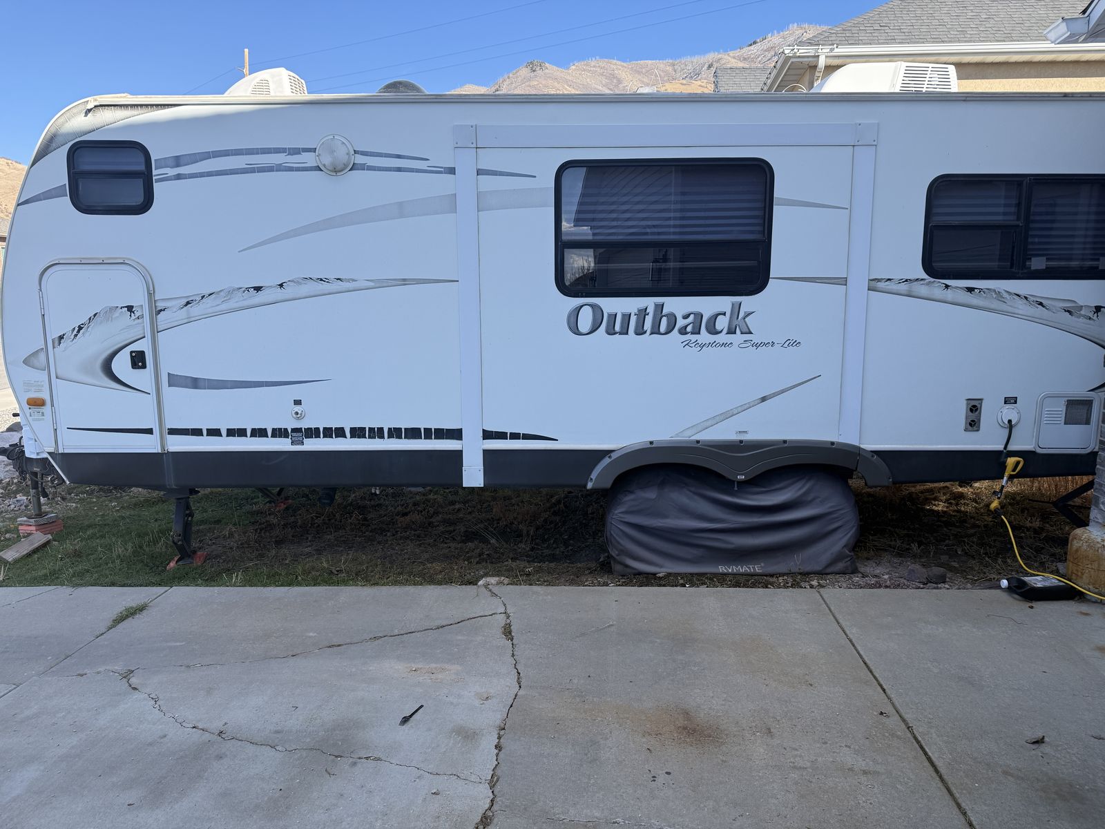 2010 Keystone Outback RV Trailer