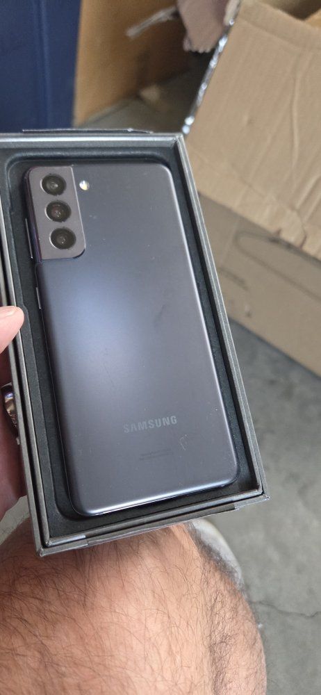 Samsung Galaxy S21 Smartphone - Phantom Gray