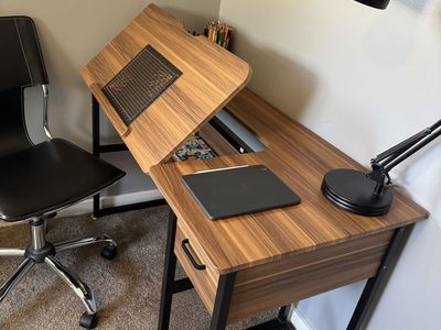 Drafting desk