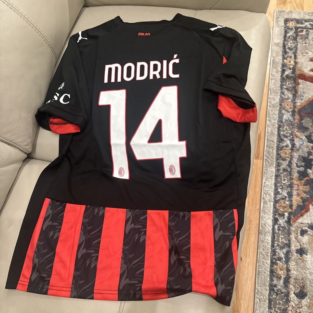Milan Fc Soccer Jersey Modric 14 Fit L &XL&2XL