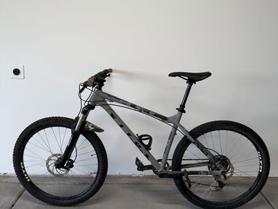 2021 Vitus nucleus 27 VR large aluminum