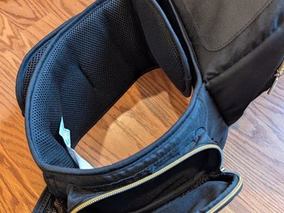 Tushbaby hip seat baby carrier black/gold