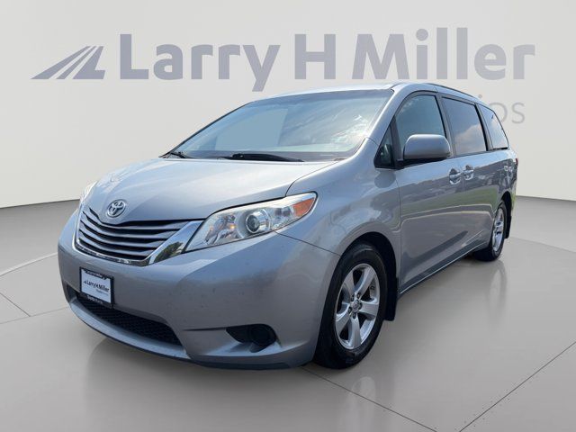 2015 Toyota Sienna LE 8-Passenger