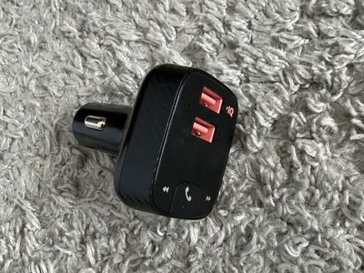 Anker Roav Bluetooth FM Transmitter and Dual USB Car Charger