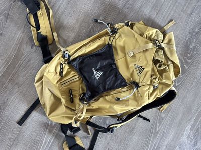 Gregory Alpinisto 30L Backpack - Versatile Alpine Pack with Sneak-Access Pocket