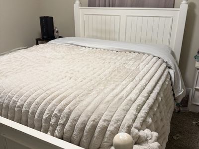 Queen size bed frame and mattress