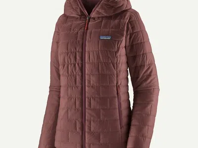 NWT Patagonia Nano Puff Hoody Dark Ruby 84228 FA25 - Women's Small S