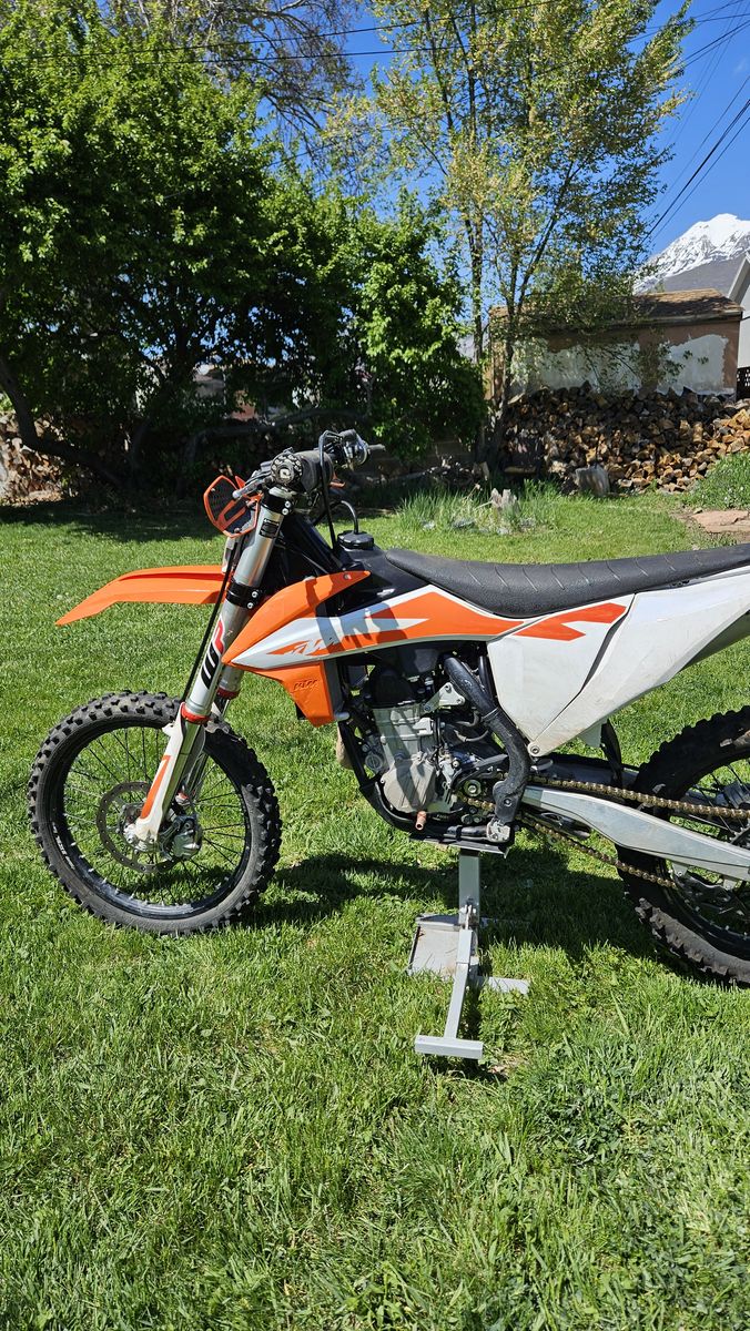 2020 KTM 450 SXF Dirt Bike