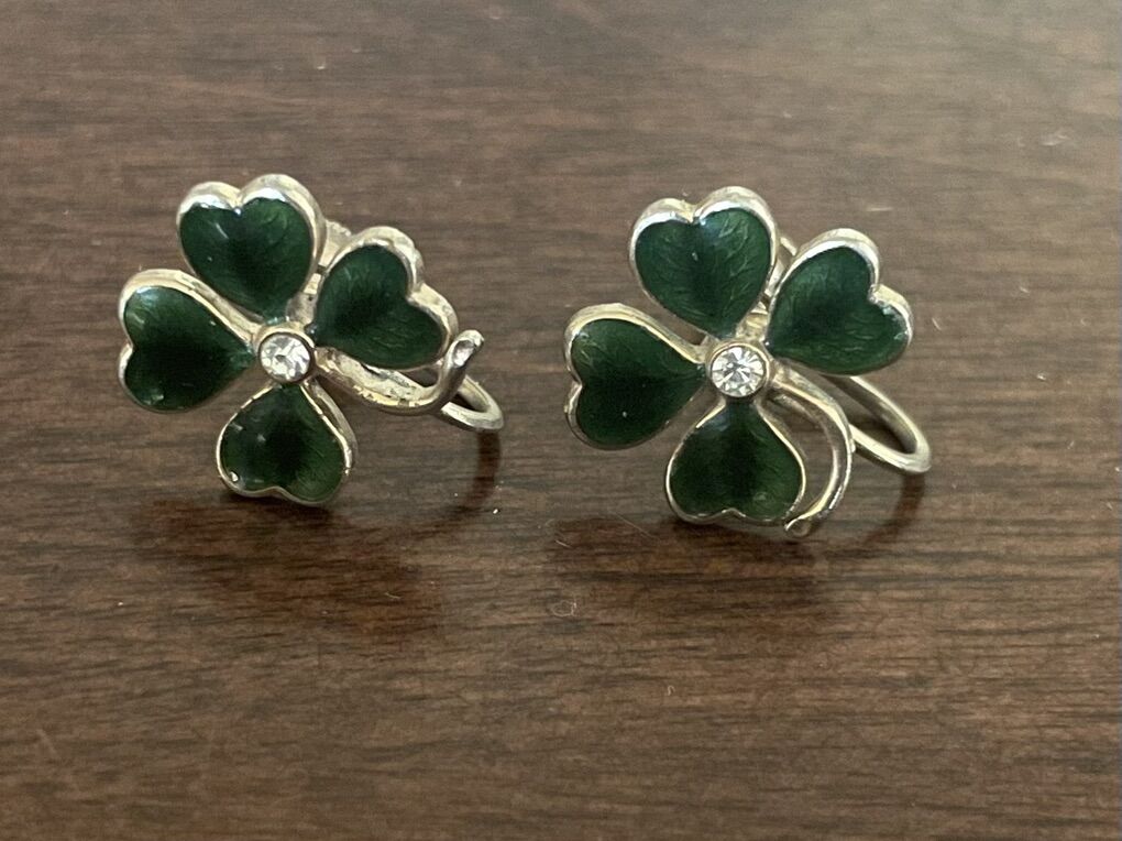 Vintage 4 Leaf Clover Enamel Earrings Screw Backs