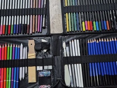 Kalour Painting & Drawing Art Supplies Set with Case