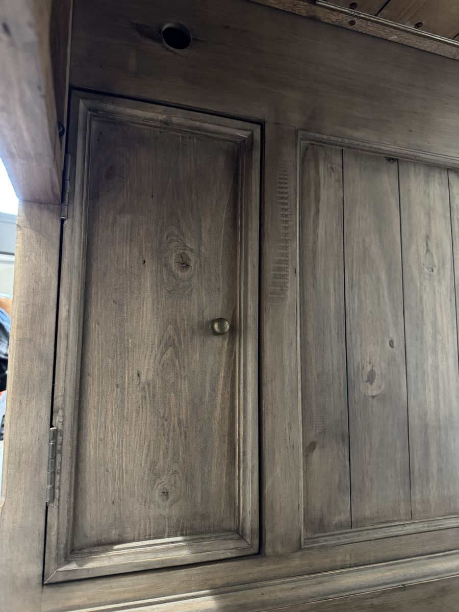 Main image 6