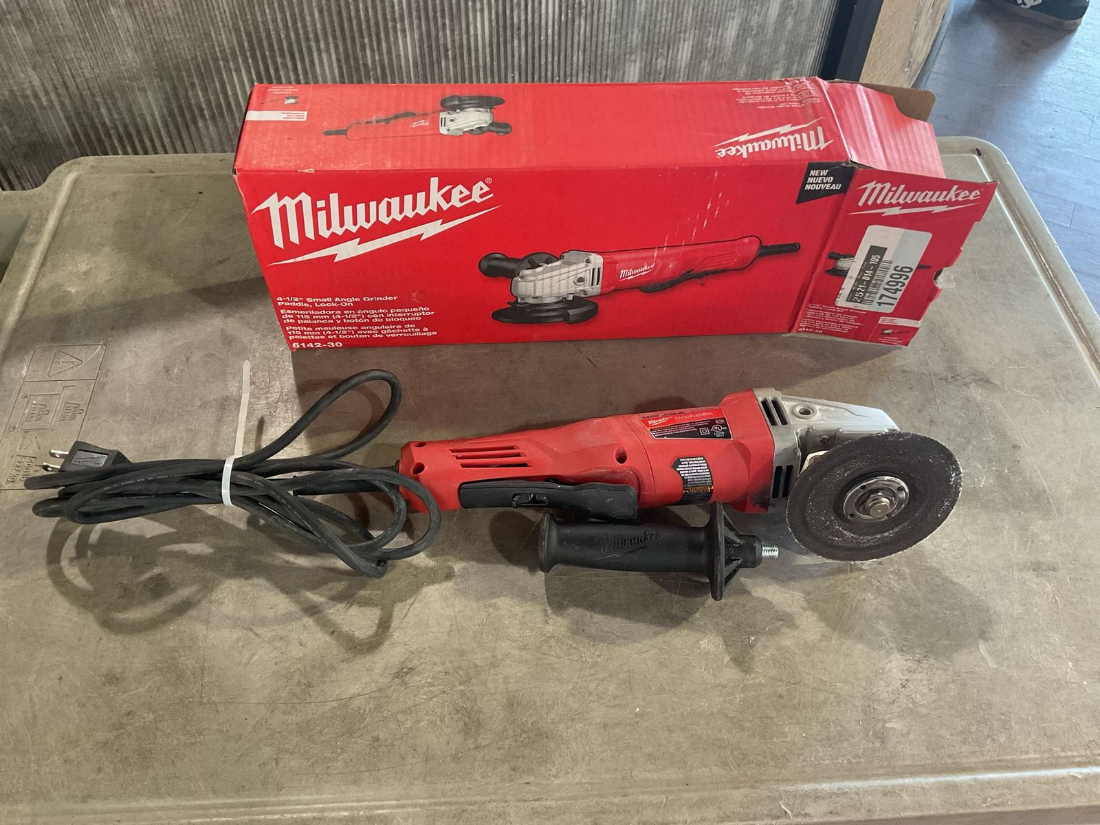 Milwaukee tools disc grinder 614 E75011892
