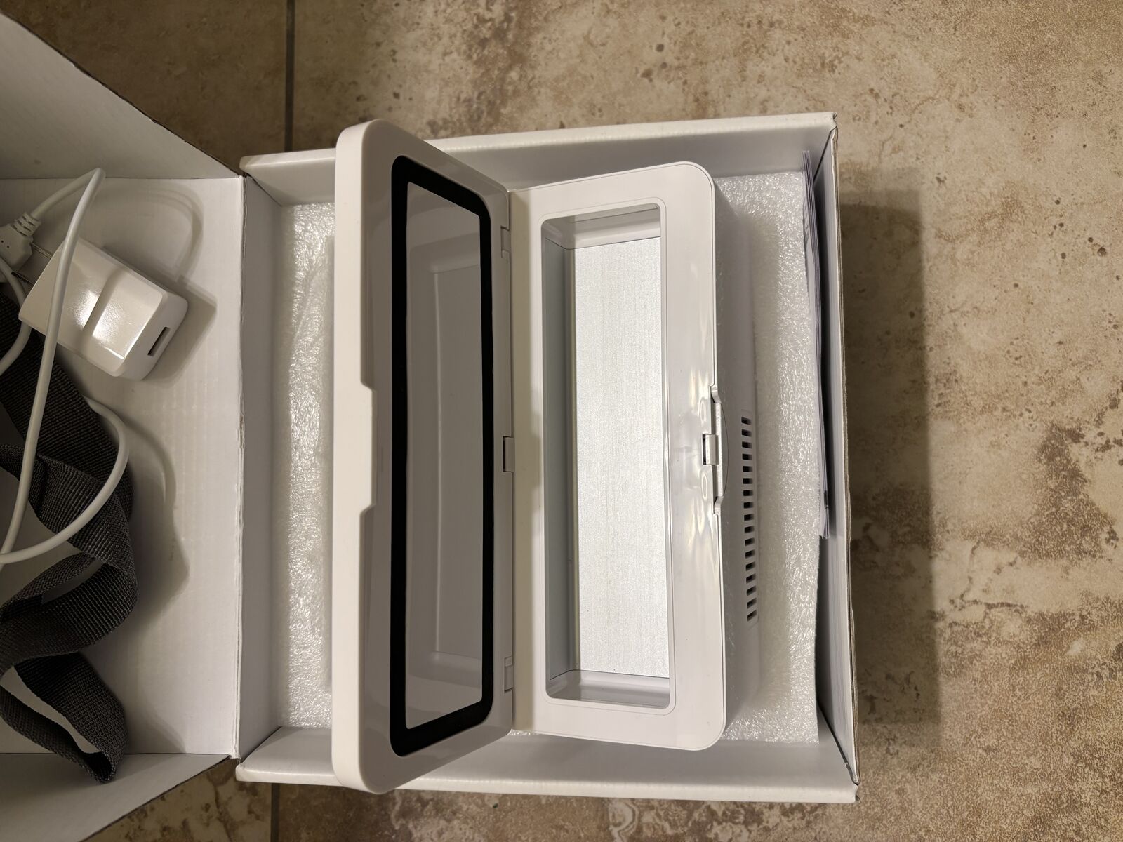 Portable Medical Injector Cooler