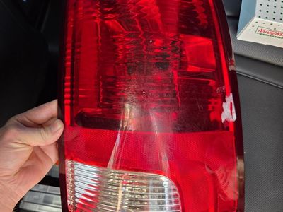 1 dodge ram tail light