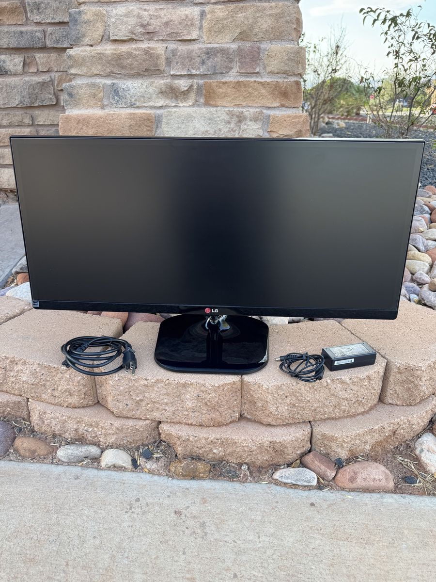 29” LG UltraWide Widescreen Computer Monitor with Stand and Power Adapter