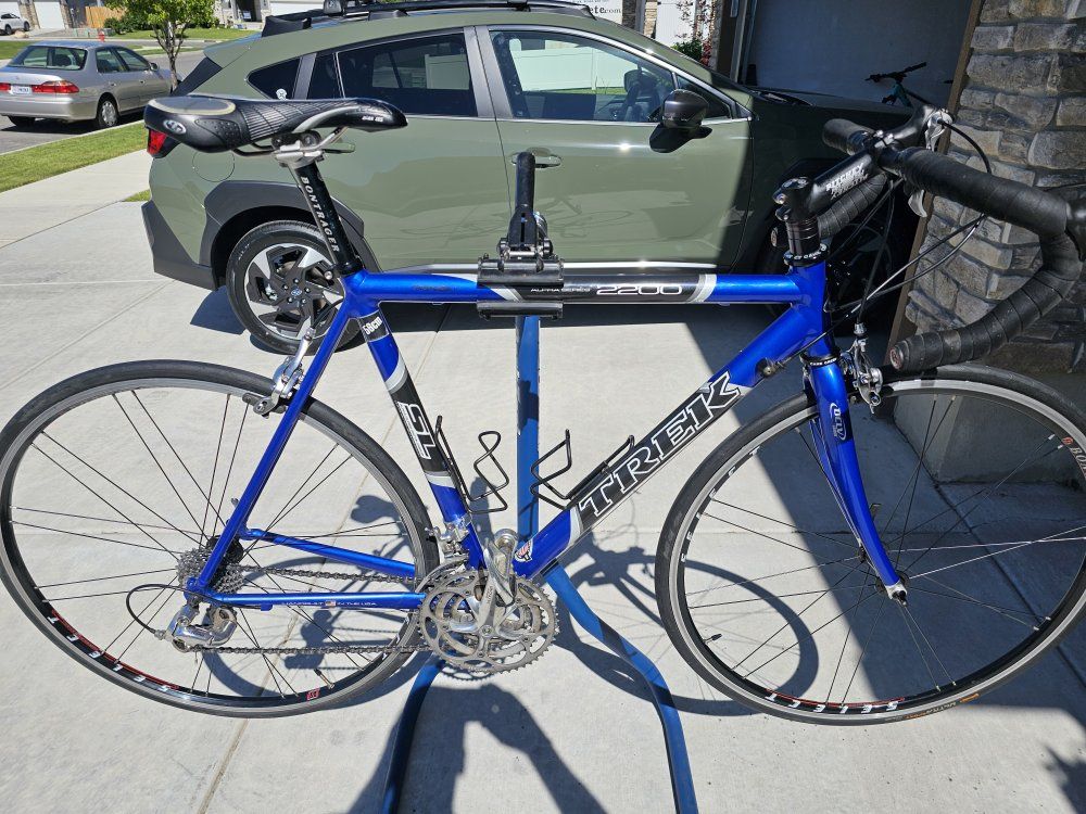 Trek 2200 56cm