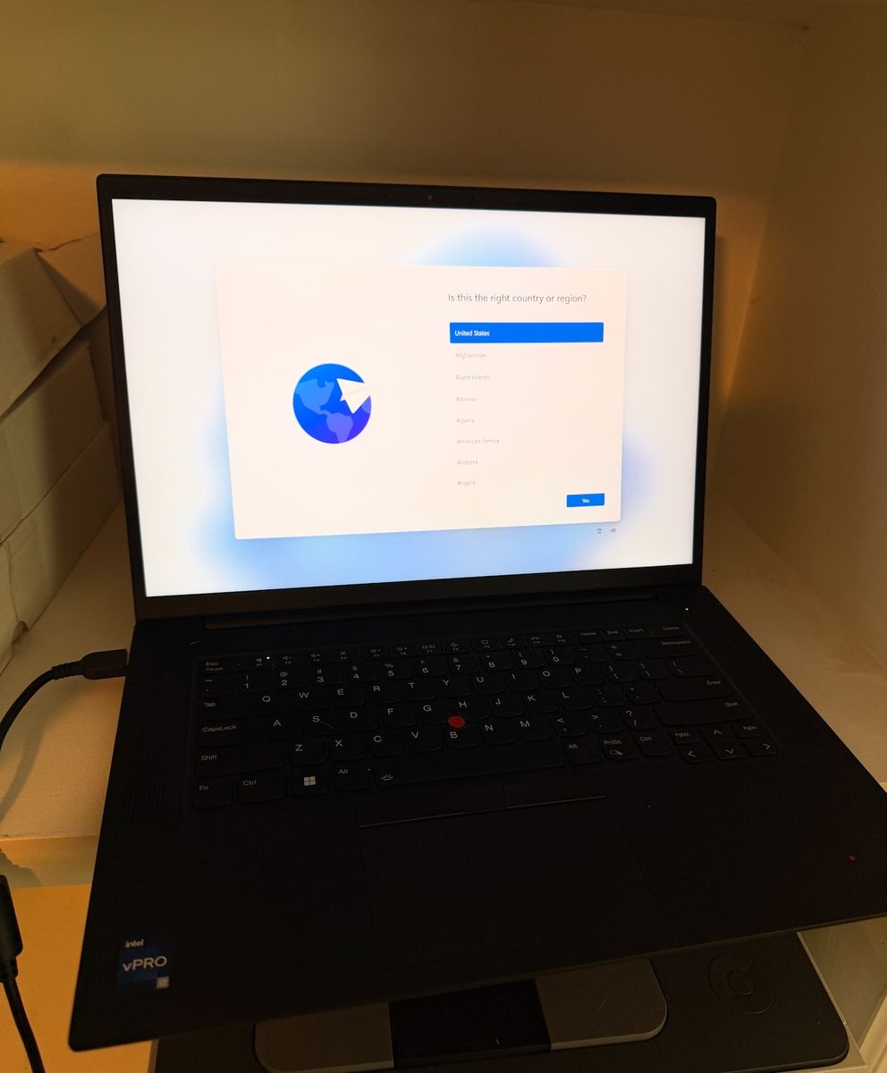 Lenovo ThinkPad P1 Gen 6 – i7 / RTX 4060 / 32GB / 1TB