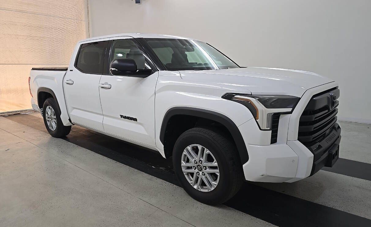 2023 Toyota Tundra SR5