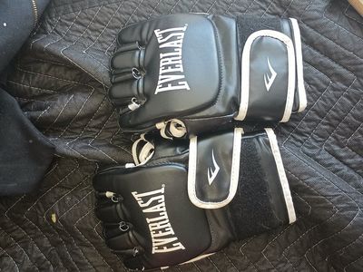 MMA gloves