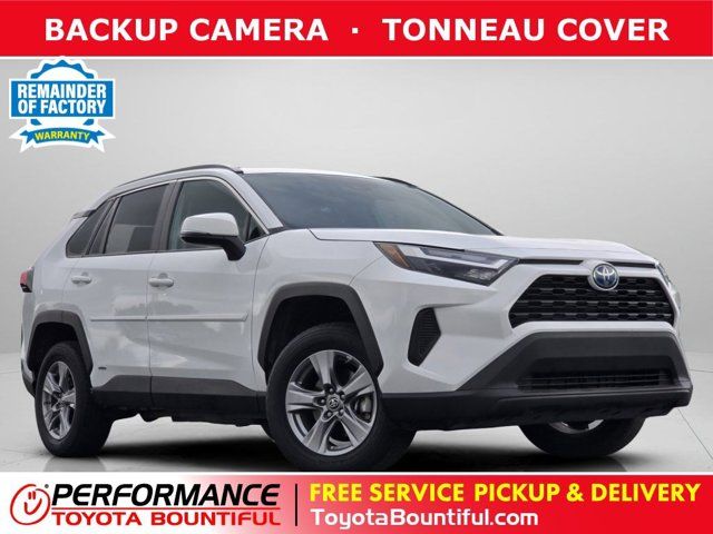 2024 Toyota RAV4 LE