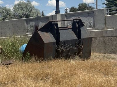 Loader bucket