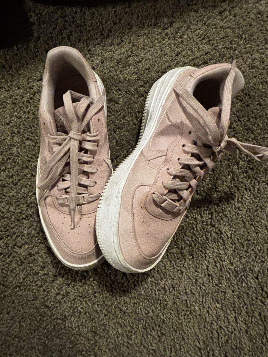 Nike Air Force 1 Low Pink Suede Sneakers Women's Size 7 - Used Good Condition