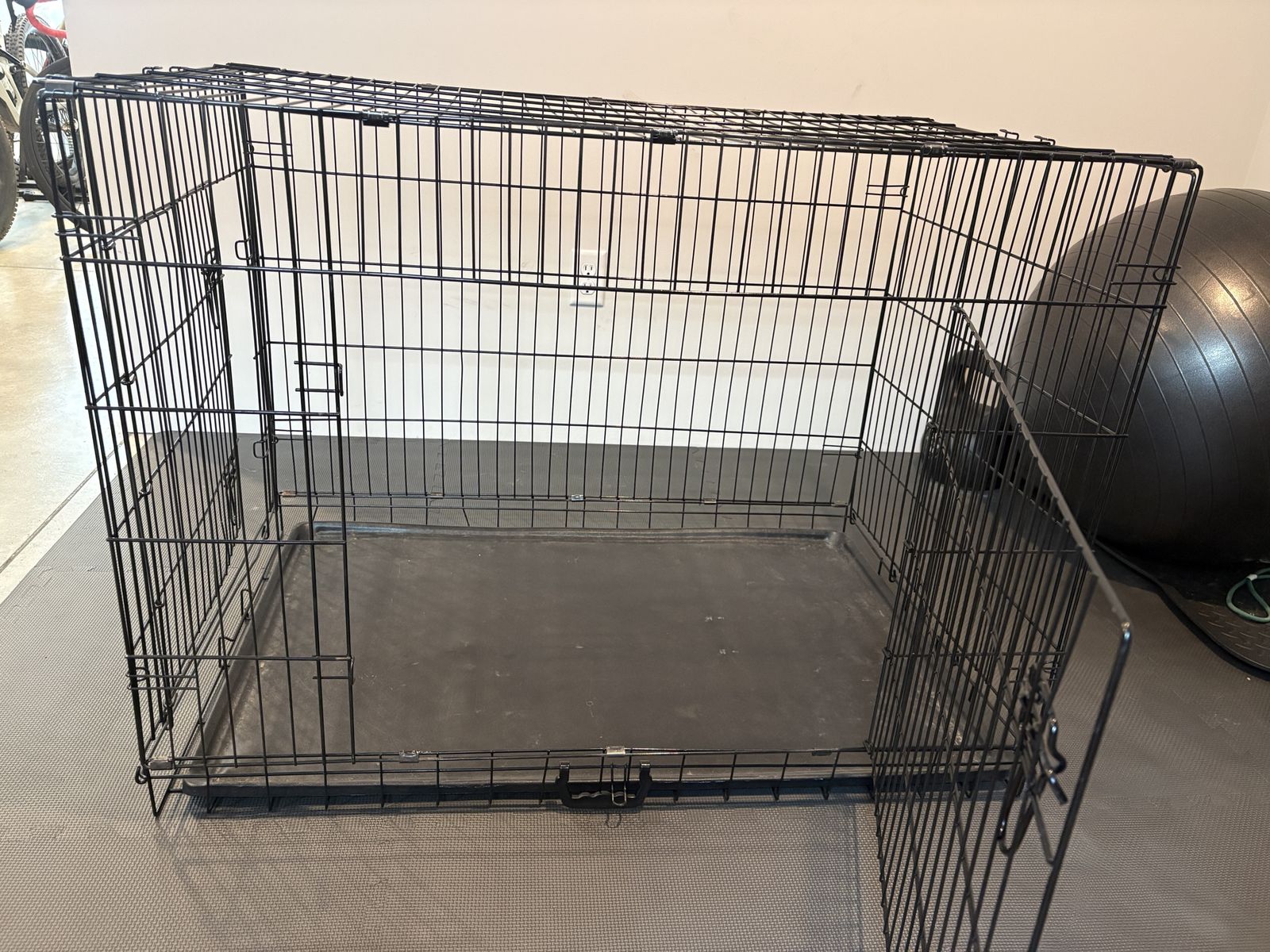 Large Black Wire Dog Crate Pet Kennel with Tray - Foldable, Double Door