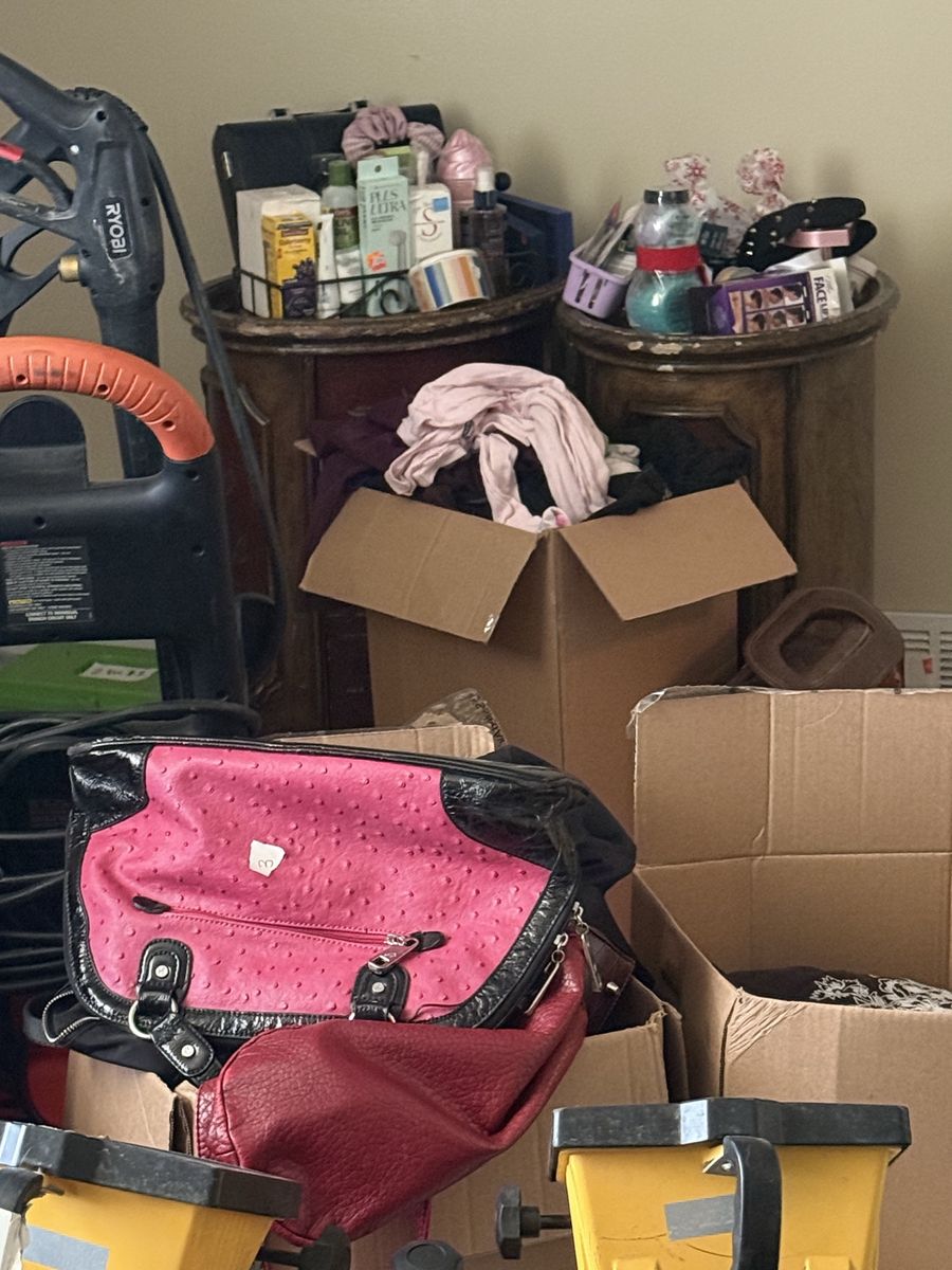 Yard sale leftovers, ALL IS FREE NOW.