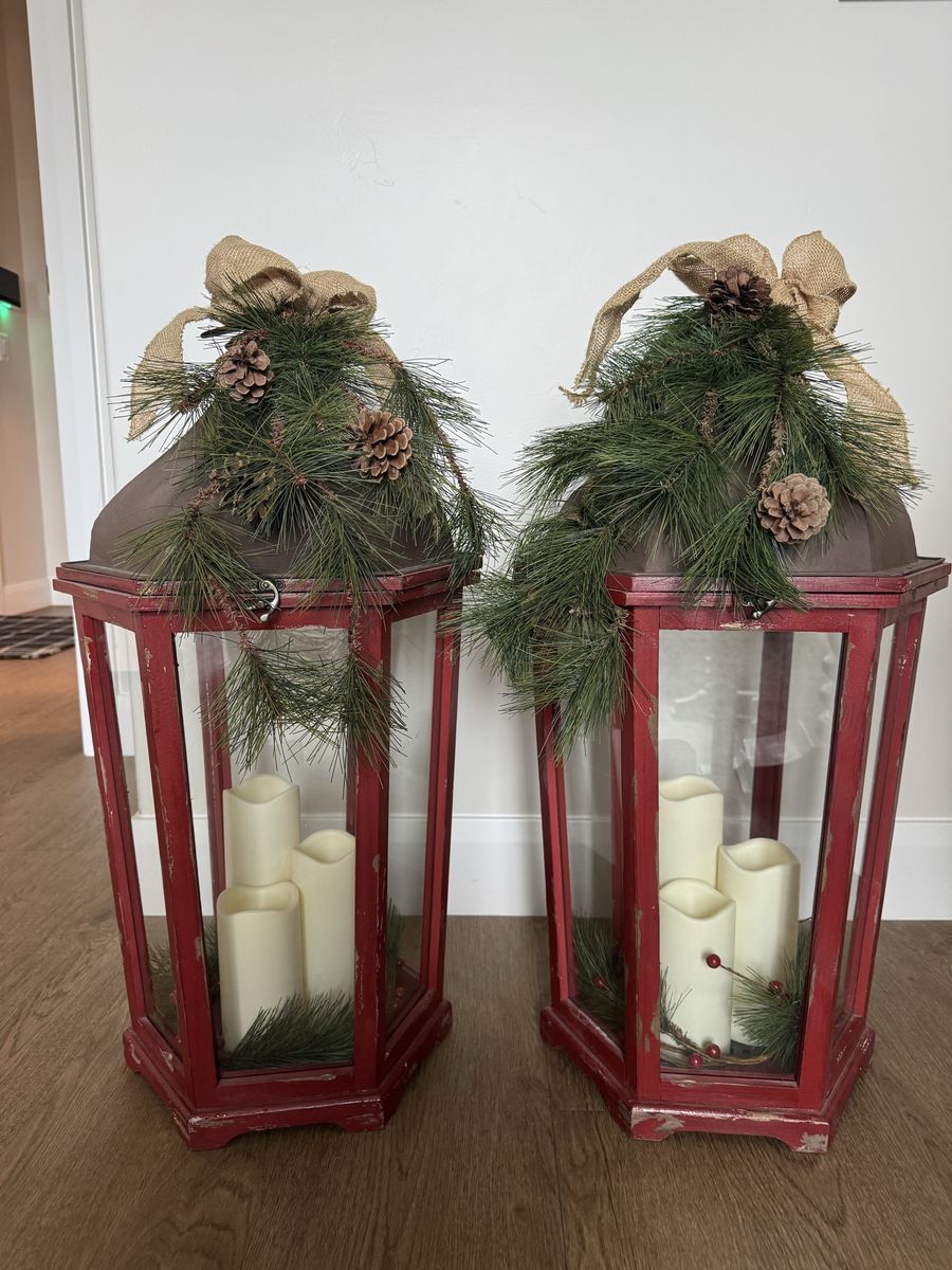 Red Wooden Holiday Lanterns w/glass (Set of 2)