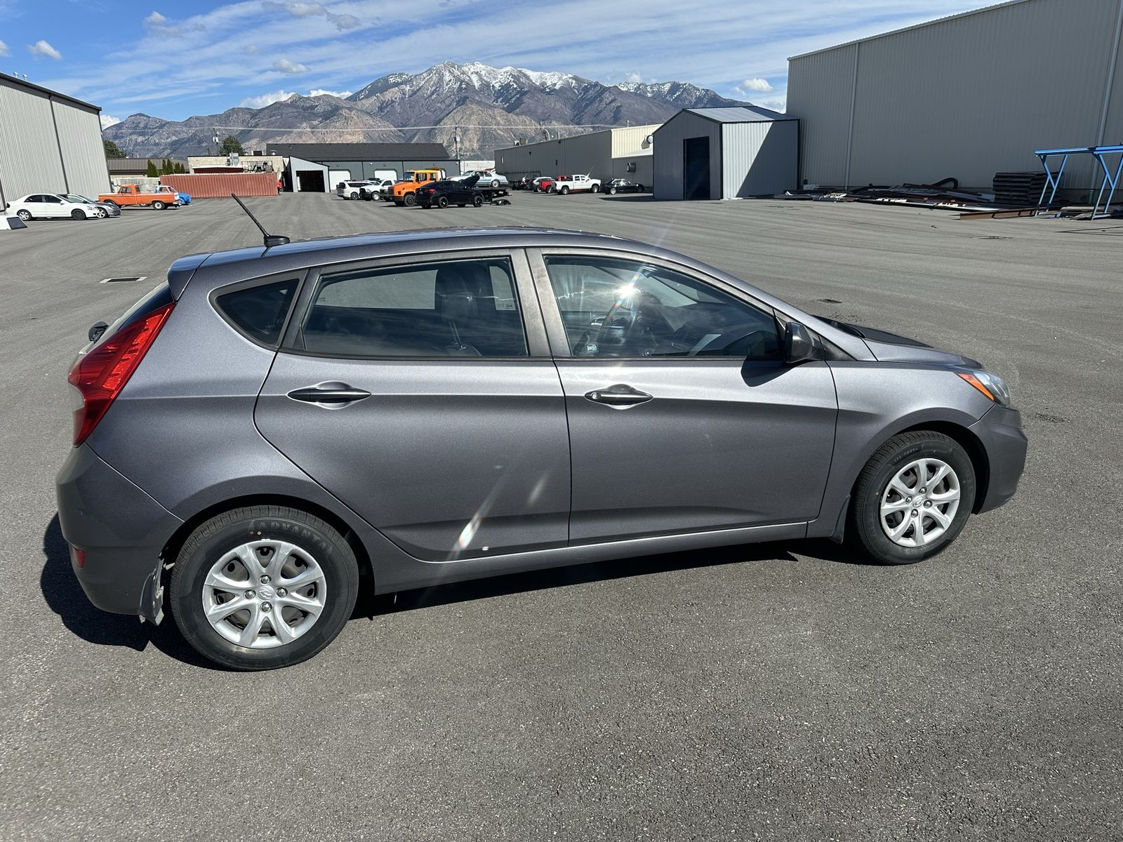 2014 HYUNDAI ACCENT GS