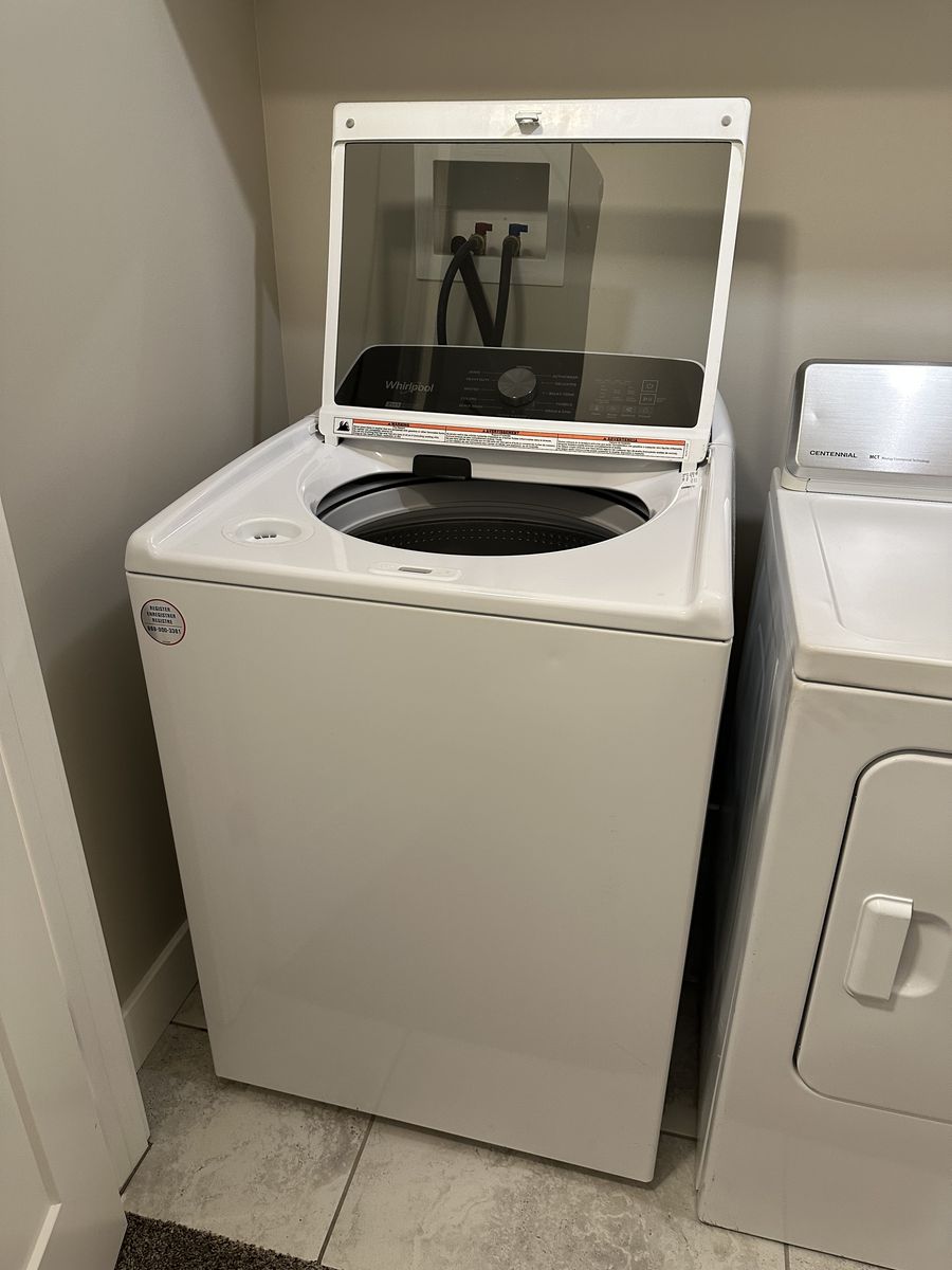 Whirlpool 5.2-5.3 cu ft Top Load Washer