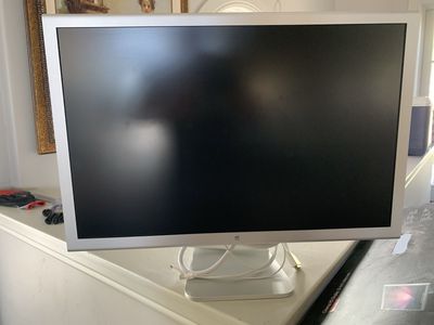 Apple Cinema Display 30-Inch (Aluminum) Used, in box Model: M9179LL/A1083