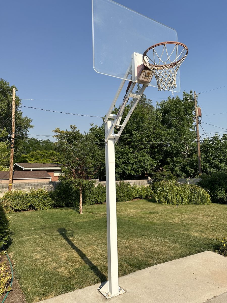 Some serious hoop. Adjustable basketball standard