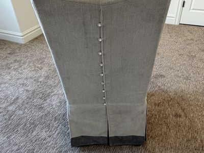 Beautiful chair! Hardly used!