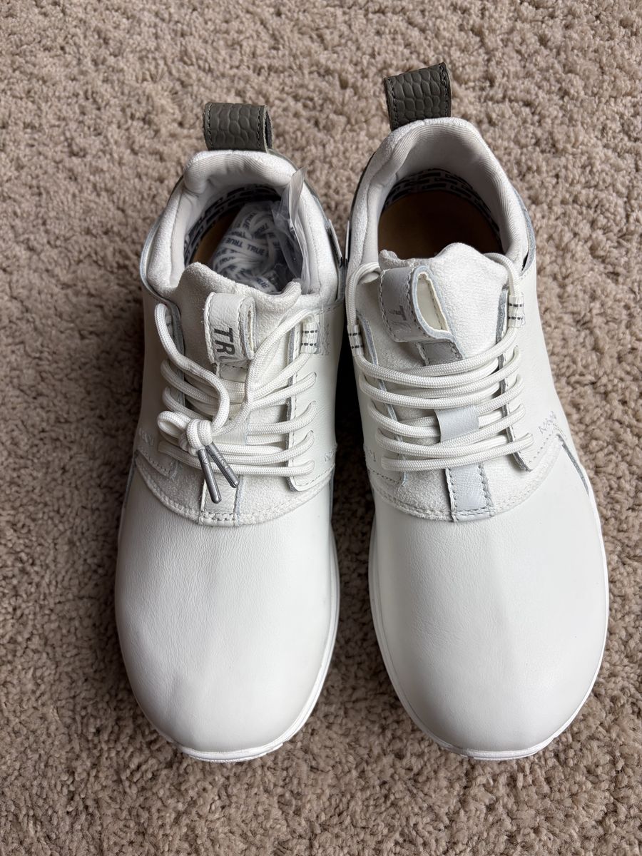 TRUE Linkswear White Golf Shoes size 8 men’s - waterproof