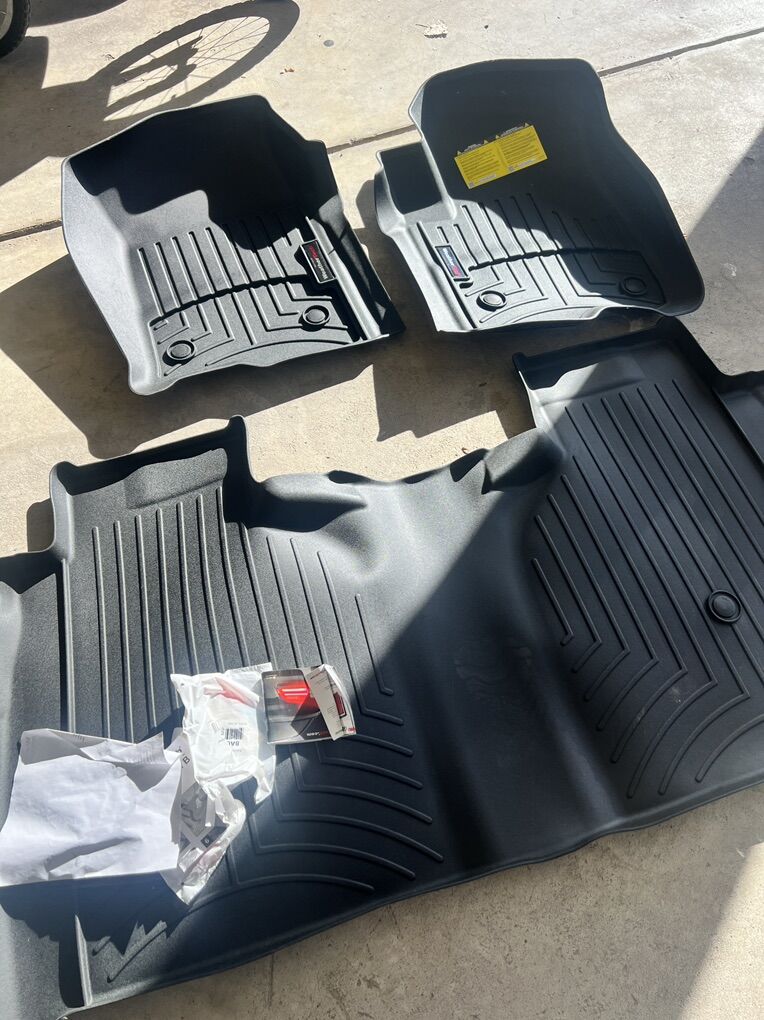 Weathertech All Weather mat Set New Chevy 1500