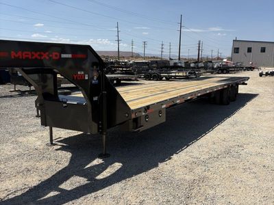 8.5x40 Maxx-D YDX Gooseneck Hydraulic Dovetail Equipment Trailer - 25.9K GVWR - 16K Axles, Hydraulic Jack(s)