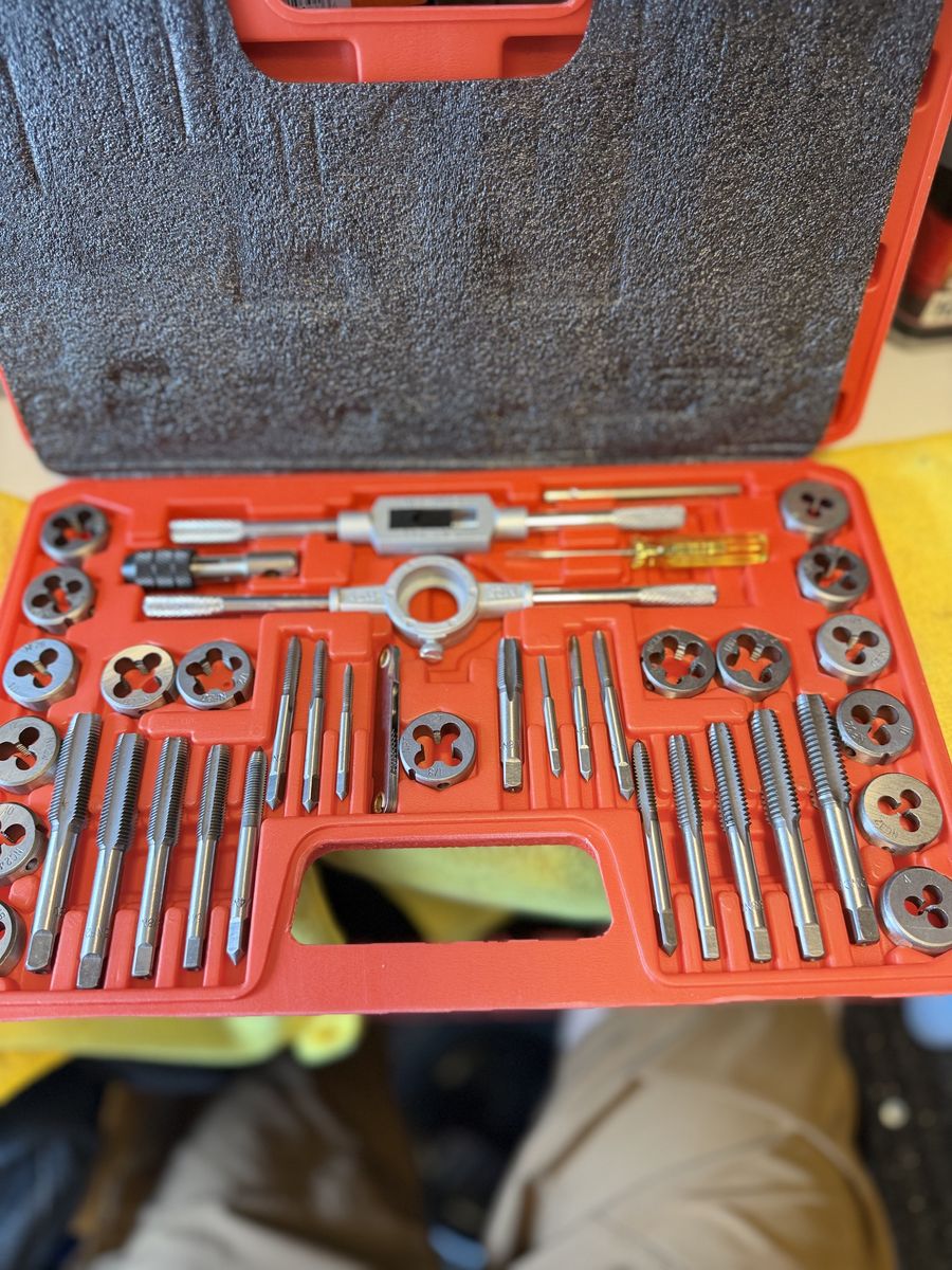 Tap And Die SAE Set