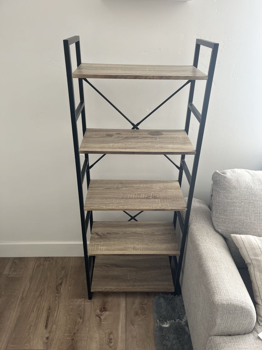Decorative shelf 