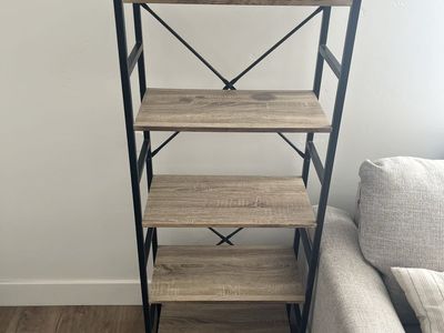 Decorative shelf