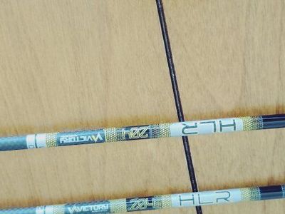 Victory Archery HLR 204 Spine Aligned Arrows V1 250 with Points and Fletching
